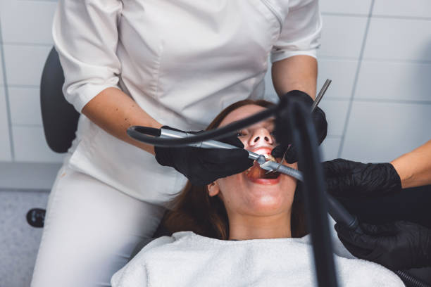 Best Emergency Tooth Extraction in Walled Lake, MI